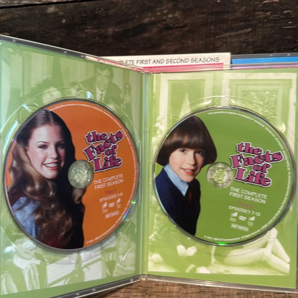 💰BOGO FREE Facts of Life Seasons 1&2 DVD Set